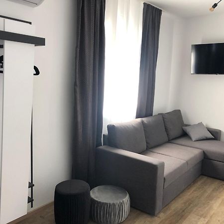 Apartmaji Meli Pu Izola Eksteriør bilde