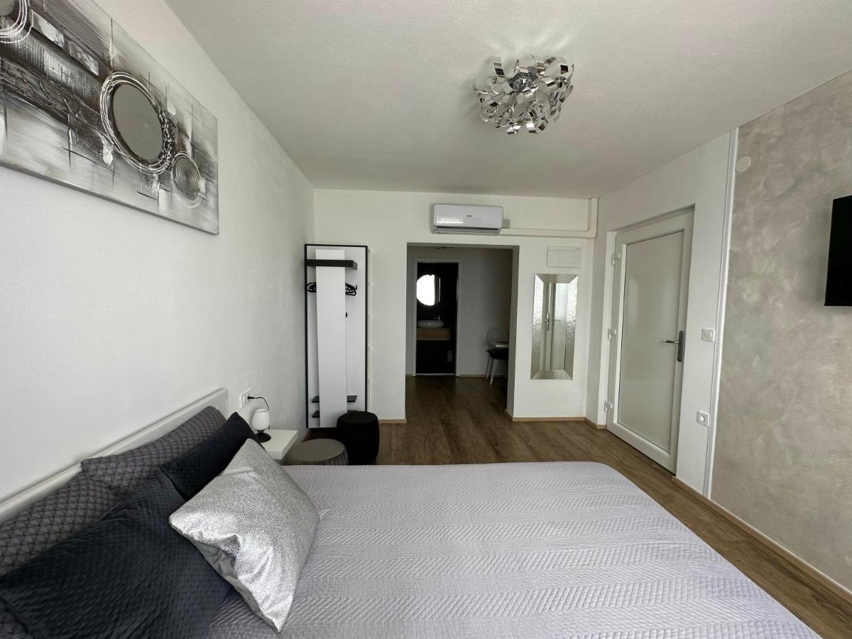 Apartmaji Meli Pu Izola Eksteriør bilde