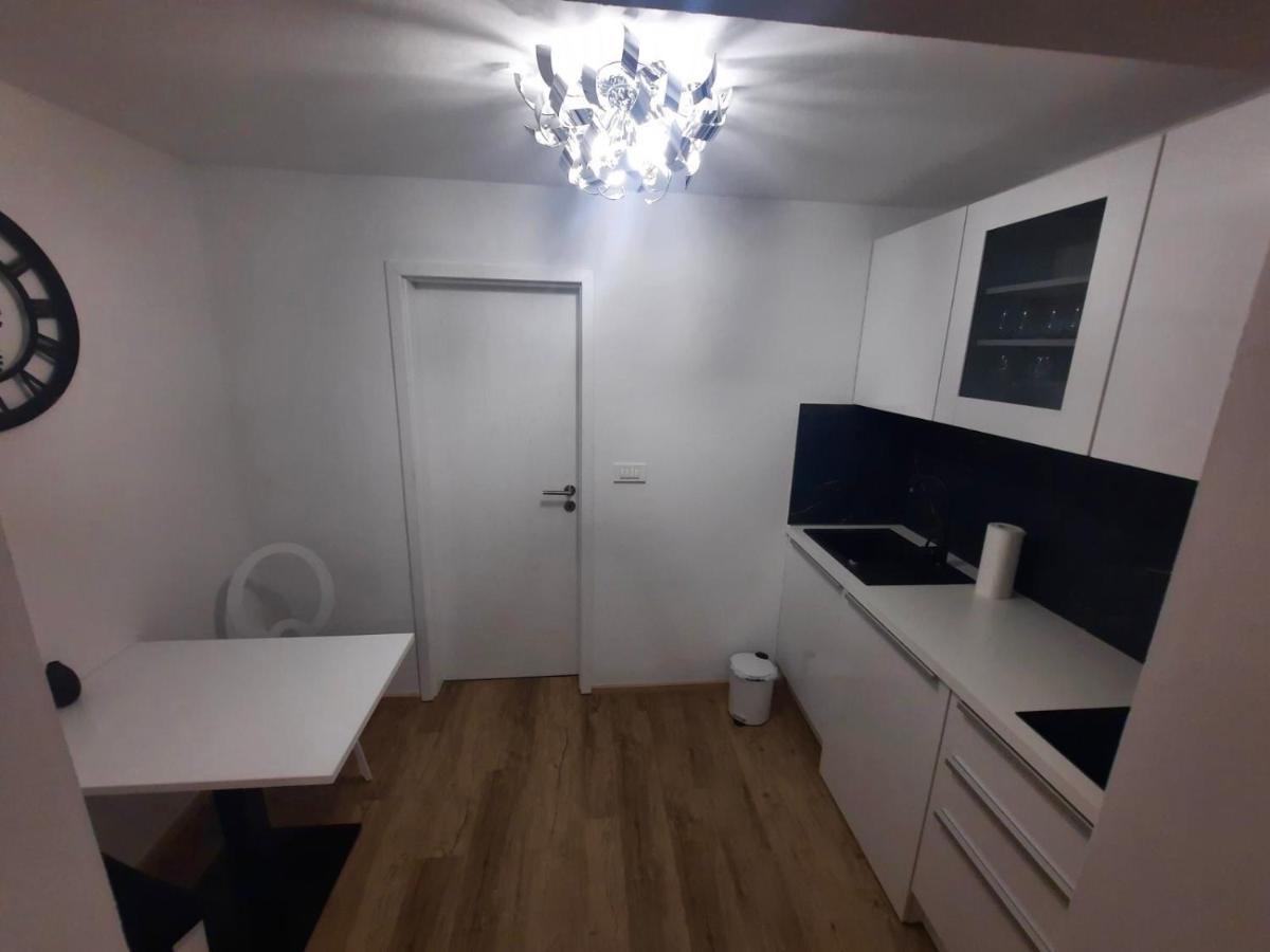 Apartmaji Meli Pu 2 Leilighet Izola Eksteriør bilde