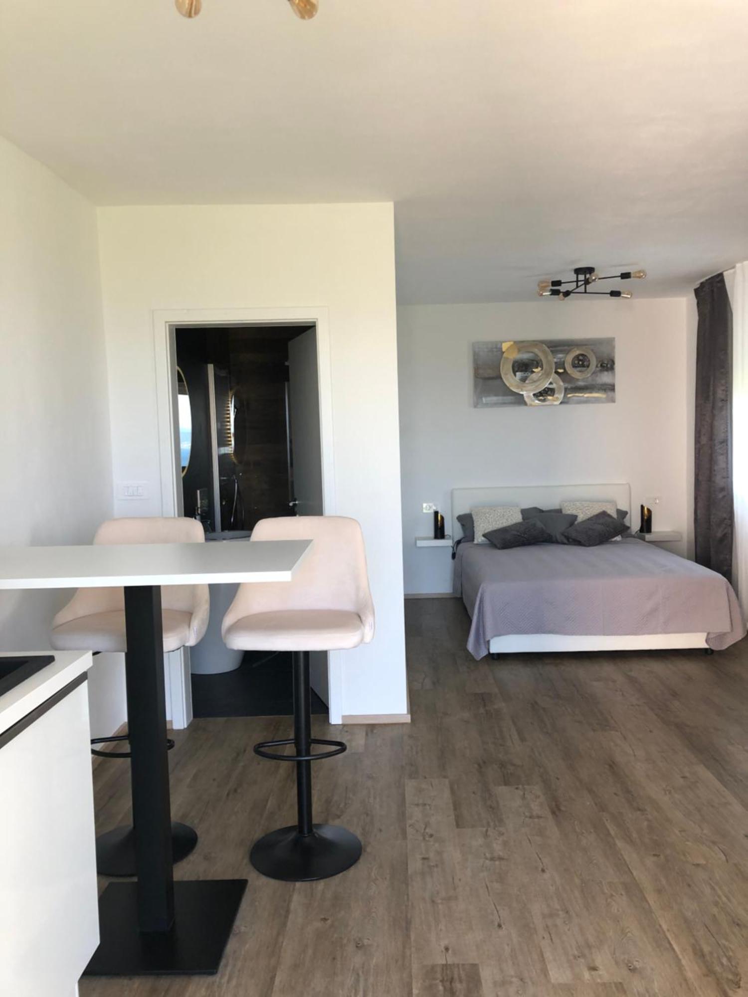 Apartmaji Meli Pu Izola Eksteriør bilde